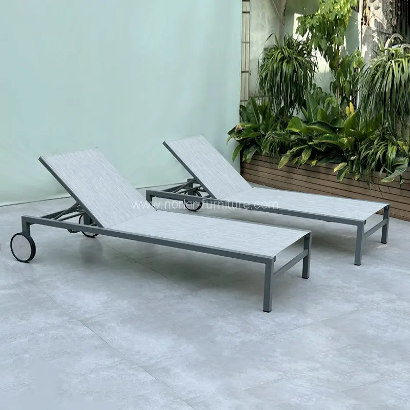 Alumiinirunko pyörillä Sun Lounger